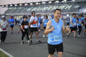 BIB: 5067
                            <button type="button" onclick="openModal(10463847)" class="btn btn-primary btn-sm float-right btn-popup" data-toggle="modal" data-target=".modal-high-quality">
                        <i class="fas fa-shopping-cart"></i> Add to Cart
                    </button>
                                            <button type="button" onclick="isThisMe(10463847, true)" class="btn btn-success btn-sm float-right btn-popup btn-isme hidden" data-toggle="tooltip" data-placement="bottom" title="นี่คือรูปของคุณใช่ไหม คลิกที่นี่เพื่อเอาเข้าอัลบั้ม">
                        <i class="fas fa-plus"></i> Add to album
                    </button>
                    <button type="button" onclick="isThisMe(10463847, false)" class="btn btn-warning btn-sm float-right btn-popup btn-isnotme hidden">
                        <i class="fas fa-ban"></i> Remove from album
                    </button>